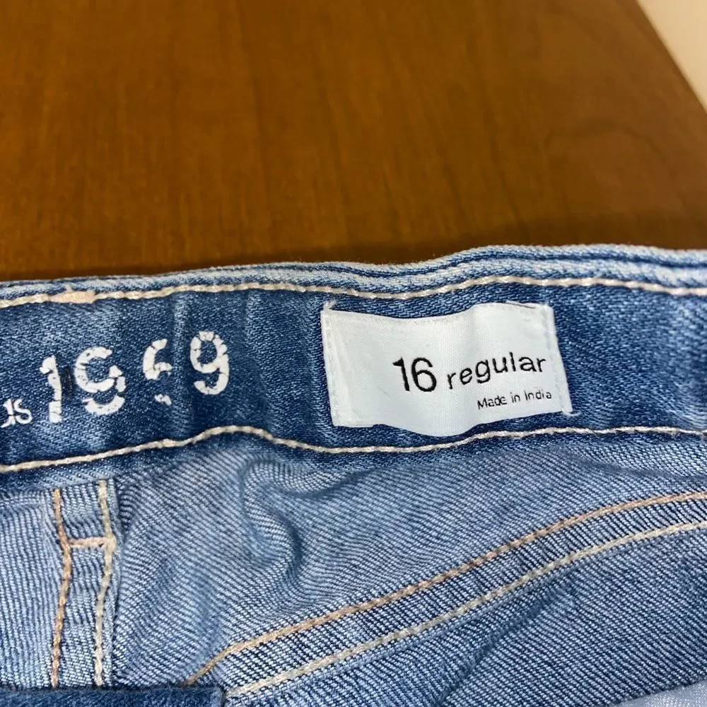 Gap denim butterfly embroidered jean shorts size 16 rare vintage fairycore